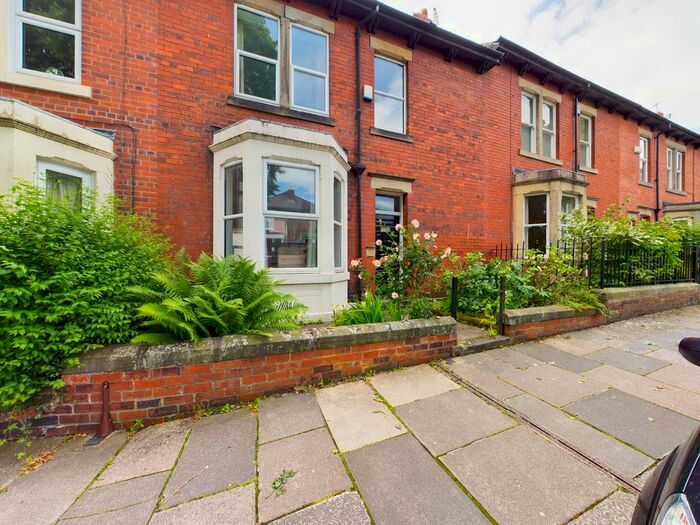 3 Bedroom Terraced House To Rent In Buston Terrace, Jesmond, Newcastle Upon Tyne, Tyne And Wear NE2