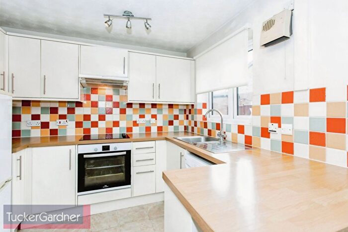 1 Bedroom Flat To Rent In Speedwell Close, Cambridge, CB1