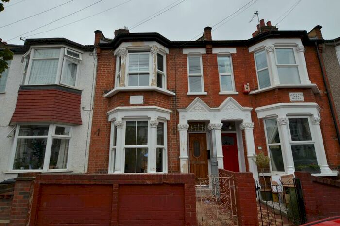 2 Bedroom Terraced House To Rent In Blenheim Road, E17