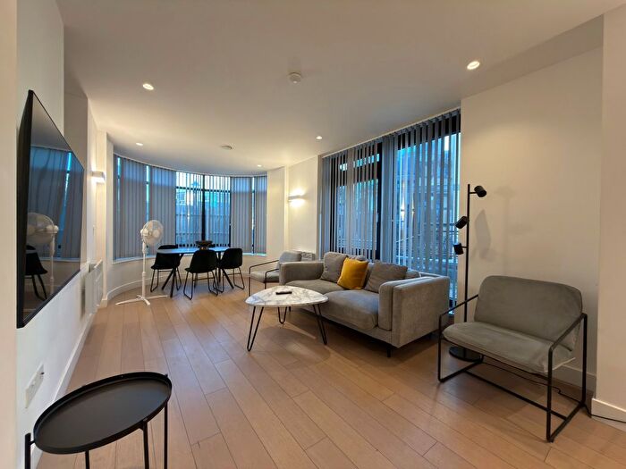 2 Bedroom Flat To Rent In Harlequin Avenue, Brentford, TW8