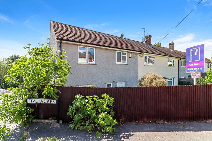 3 Bedroom Property For Sale In Holtspur Avenue, High Wycombe, HP10