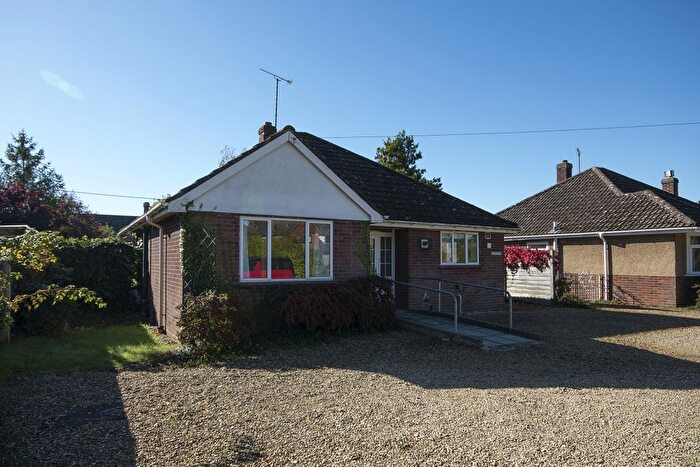 2 Bedroom Bungalow To Rent In Faringdon Road, Southmoor, Abingdon, OX13