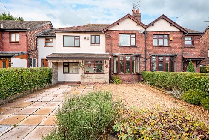 4 Bedroom Semi Detached House For Sale In County Road, Ormskirk, Lancashire, L39
