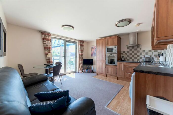 2 Bedroom Flat To Rent In Hanover Street, Newcastle Upon Tyne, NE1