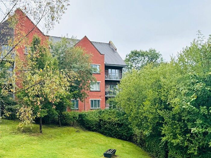 2 Bedroom Flat To Rent In Shorters Avenue, Warstock, Birmingham, B14