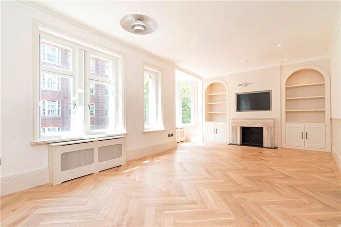 2 Bedroom Flat To Rent In Savile House, Berkeley Street, W1J