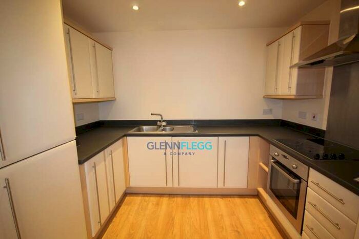 1 Bedroom Flat To Rent In The Junction, Central Slough, SL2