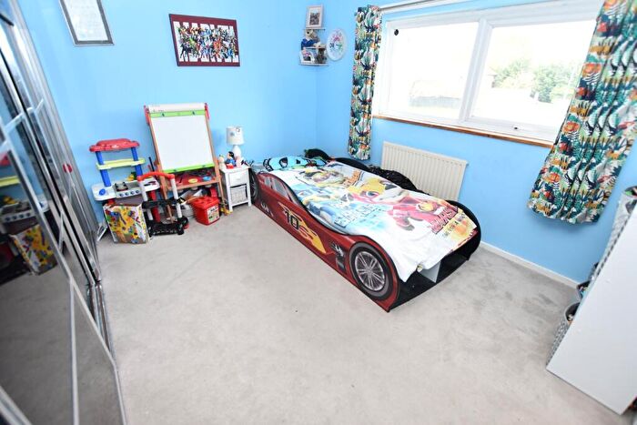 3 Bedroom End Of Terrace House For Sale In Cricket Field Green, Nailsea, BS48