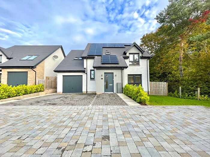 4 Bedroom Detached House For Sale In Pitdownies Avenue, Milnathort, KY13