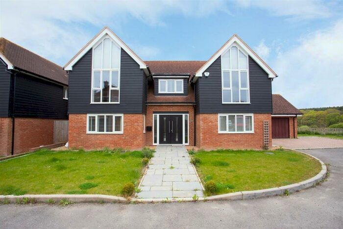 5 Bedroom House To Rent In Farthings Wood Rise, Canterbury, CT3