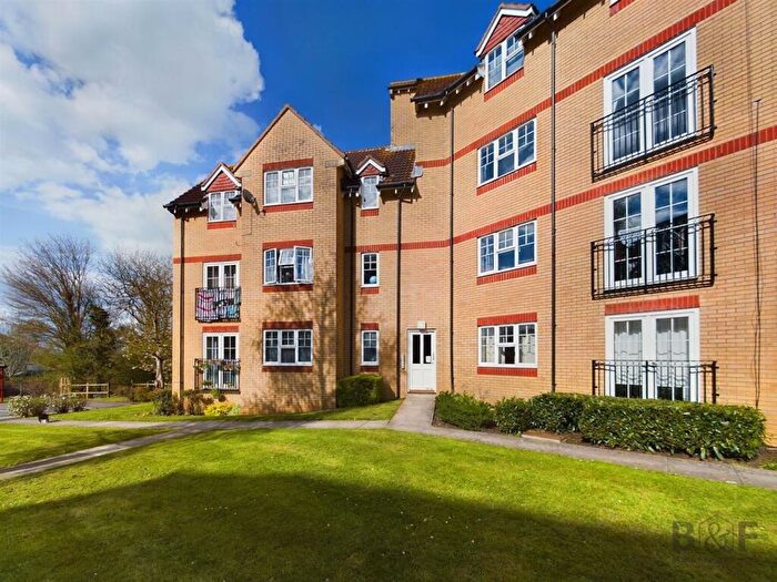 2 Bedroom Flat To Rent In Arthurs Close, Emersons Green, Bristol, BS16