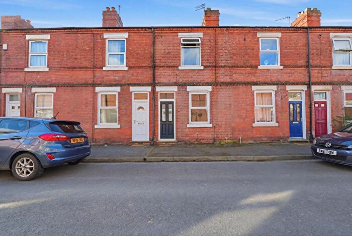 2 Bedroom Terraced House For Sale In Eckington Terrace, Nottingham, Nottinghamshire, NG2