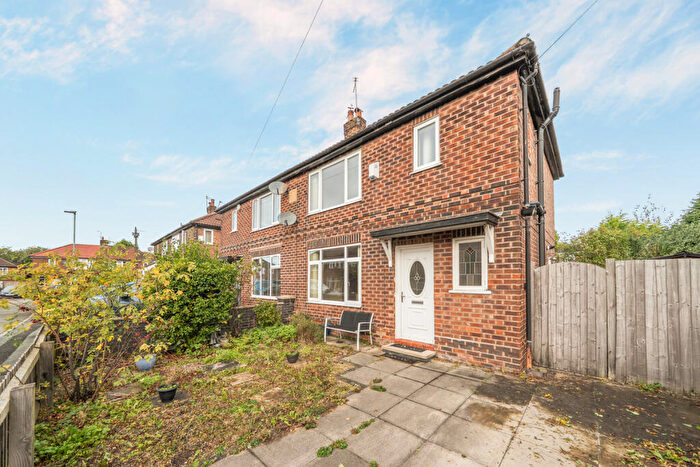 3 Bedroom Semi-Detached House For Sale In Glenmere Road, Manchester, M20