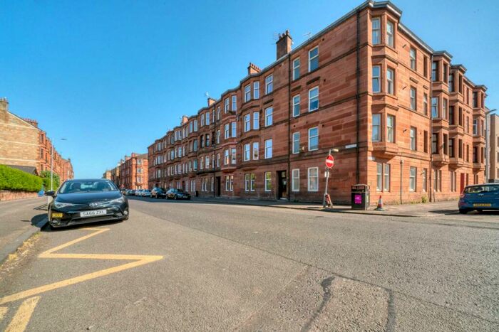 1 Bedroom Flat To Rent In Calder Street, Glasgow, G42