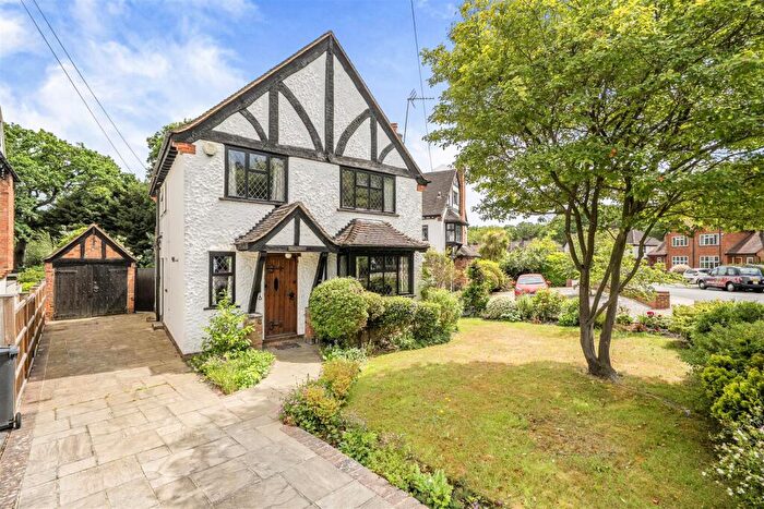 3 Bedroom Detached House For Sale In Great Thrift, Petts Wood, BR5