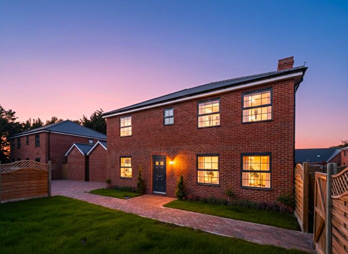 4 Bedroom Detached House To Rent In Sabre Close, Dunmow Road, Felsted, Essex, CM6