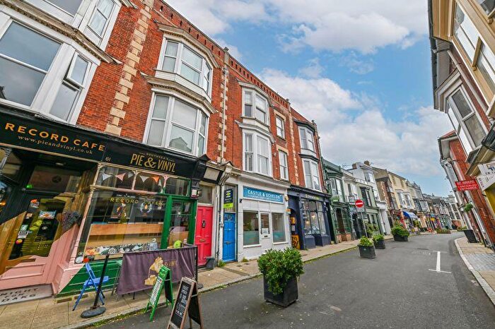 3 Bedroom Apartment To Rent In Castle Road, Southsea, PO5