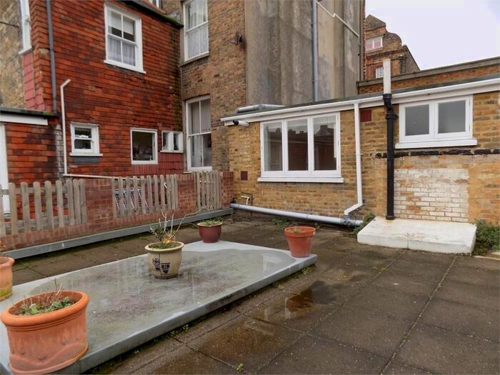 1 Bedroom Flat To Rent In High Street, Margate, CT9