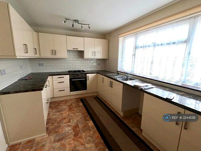 3 Bedroom Terraced House To Rent In Bracondale Road, London, SE2