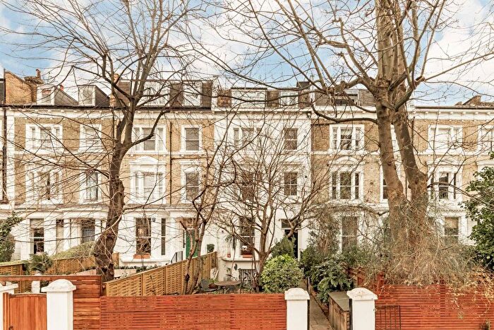 2 Bedroom Flat For Sale In Elsham Road, Holland Park, W14