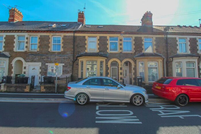 1 Bedroom Flat To Rent In Mackintosh Place, Roath, Cardiff, CF24