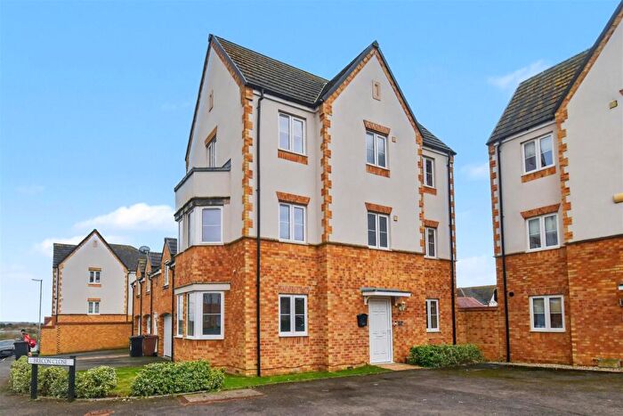 4 Bedroom Semi-Detached House For Sale In Roman Road, Corby, NN18