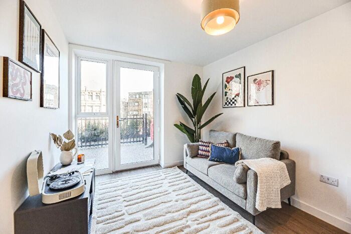 1 Bedroom Apartment To Rent In Bolt Works, Lister Lane, Halifax, West Yorkshire, HX1