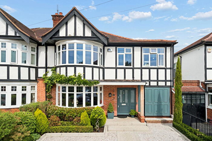4 Bedroom Semi Detached House For Sale In Lowlands Road, Pinner, HA5