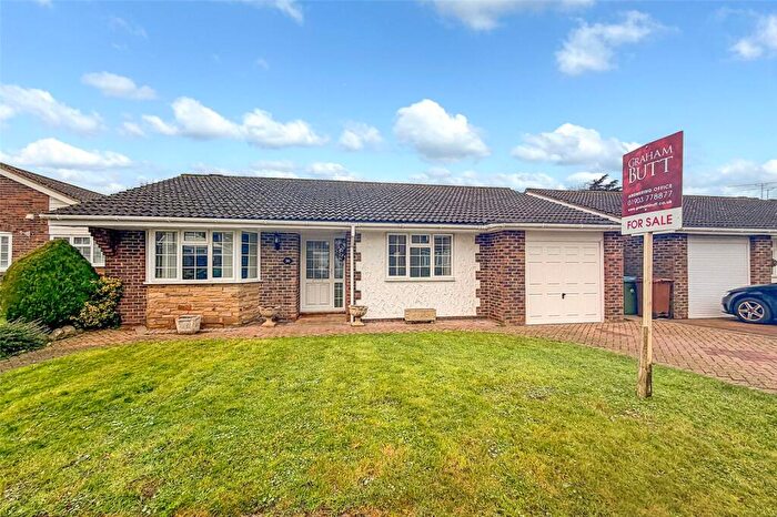 2 Bedroom Bungalow For Sale In Dell Drive, Angmering, West Sussex, BN16