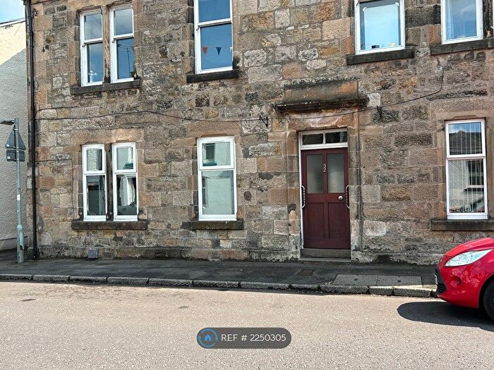 2 Bedroom Flat To Rent In High Street, Lochwinnoch, PA12