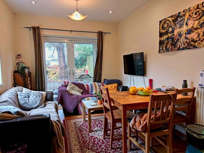 7 Bedroom House To Rent In Treherbert Street, Cathays, Cardiff, CF24