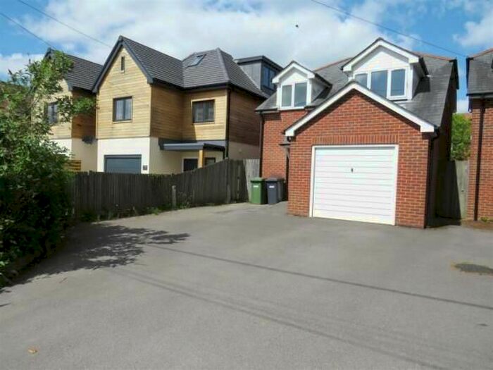 4 Bedroom Detached House To Rent In Fair Oak Road, Fair Oak, Eastleigh, SO50
