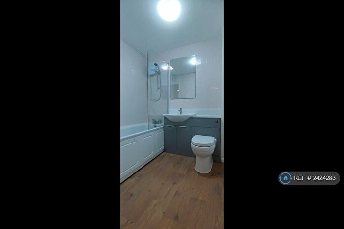 1 Bedroom Flat To Rent In Shorwell Court, Purfleet, RM19