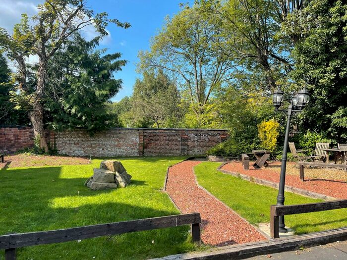 2 Bedroom Flat To Rent In Cavendish House, Cavendish Road, Eccles, M30