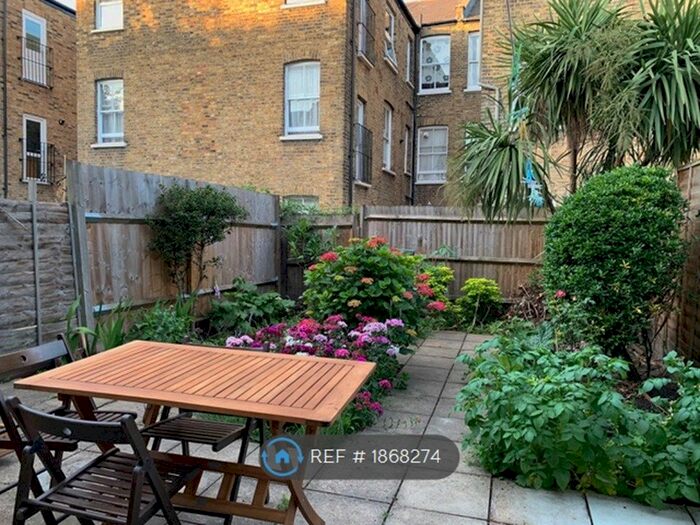 1 Bedroom Maisonette To Rent In Littlebury Road, London, SW4