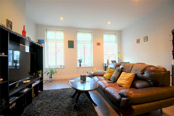 1 Bedroom Apartment To Rent In High Street, Maidenhead, Berkshire, SL6