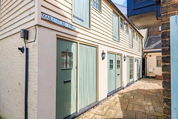 2 Bedroom Property For Sale In Maidenhead Yard, Hertford, SG14
