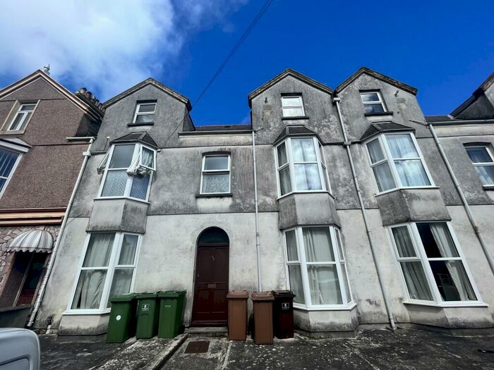 1 Bedroom Flat To Rent In Headland Park, Plymouth, PL4