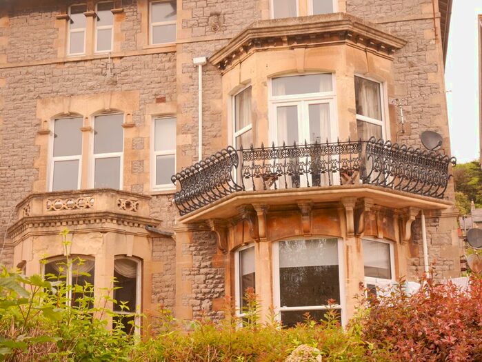 2 Bedroom Flat To Rent In Glenwood Mansions, Shrubbery Avenue, BS23