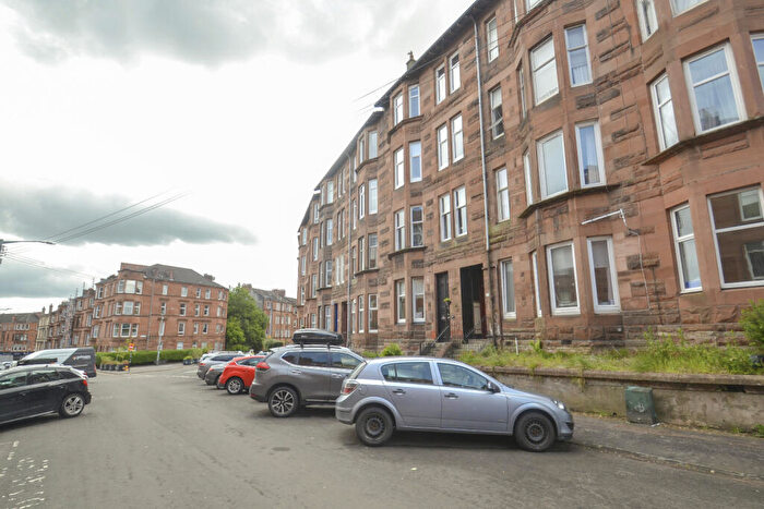2 Bedroom Flat To Rent In / Bolton Drive, Mount Florida, Glasgow, G42