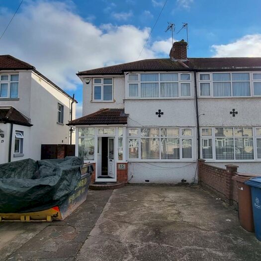 3 Bedroom Semi-Detached House To Rent In Reynolds Drive, Edgware, HA8