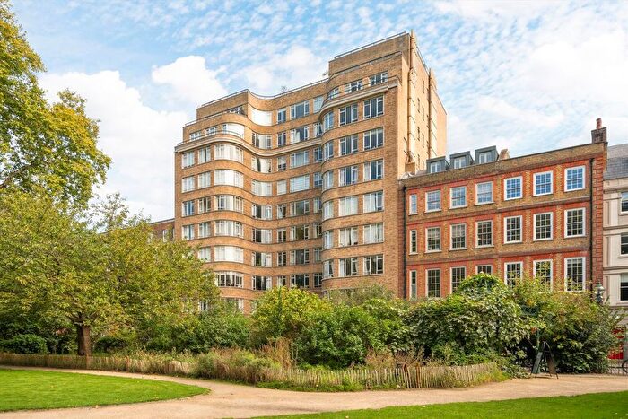 Studio To Rent In Charterhouse Square, London, EC1M