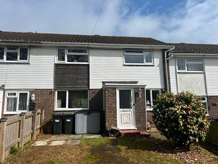 3 Bedroom Semi-Detached House For Sale In Holbury, Southampton, Hampshire, SO45