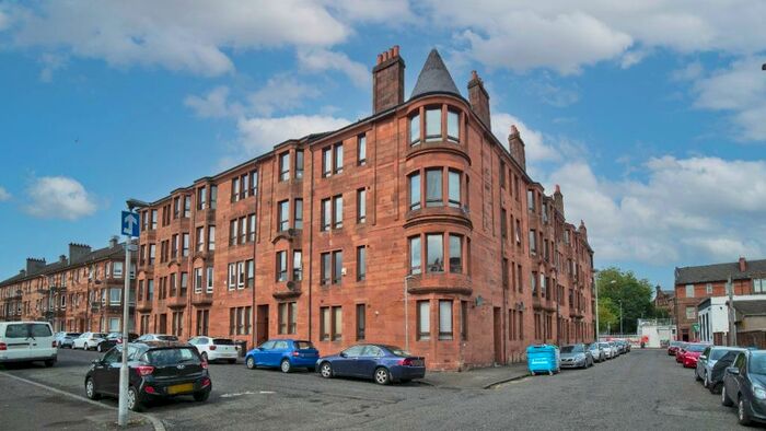 2 Bedroom Flat To Rent In Houston Street, Renfrew, Glasgow, PA4