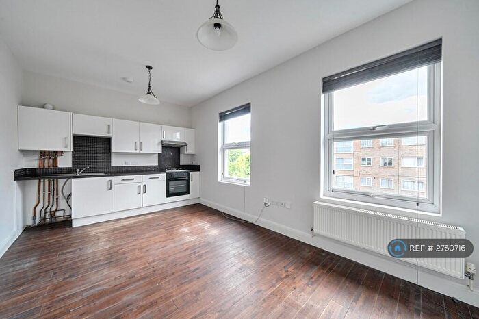 2 Bedroom Flat To Rent In Clarence Road, London, N22