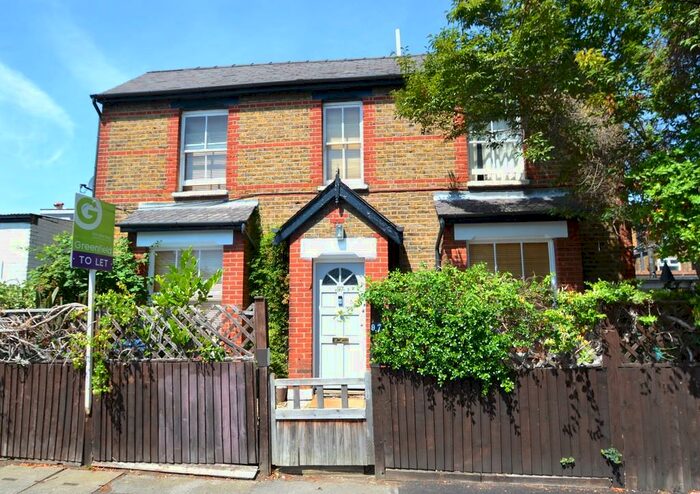 1 Bedroom Apartment To Rent In Elm Road, Kingston Upon Thames, KT2