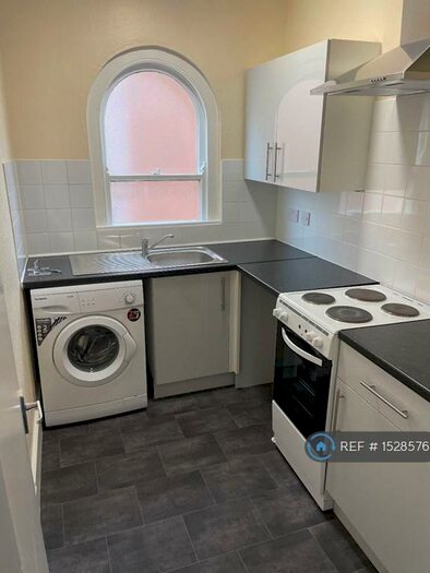 1 Bedroom Flat To Rent In Arthur Road, Southampton, SO15