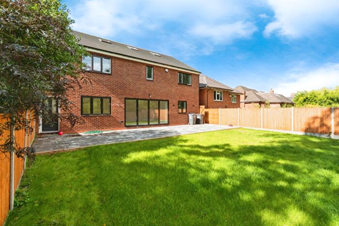 5 Bedroom Detached House For Sale In Moorcroft Road, Birmingham, West Midlands, B13