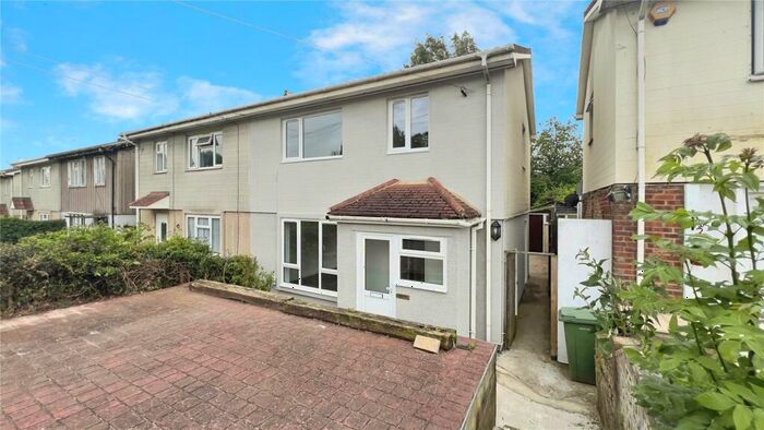 3 Bedroom End Of Terrace House To Rent In Halcot Avenue, Bexleyheath, DA6