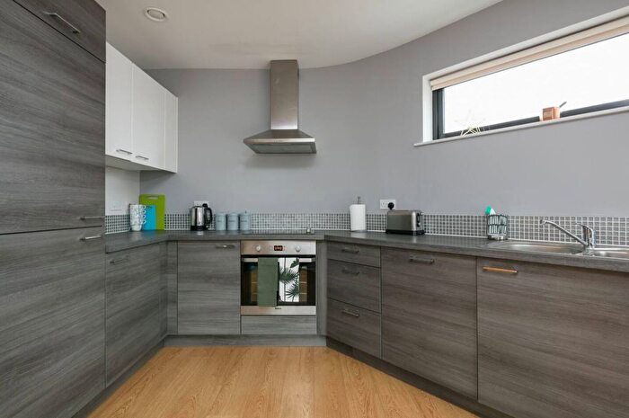 2 Bedroom Flat For Sale In New Union Street, Manchester, M4